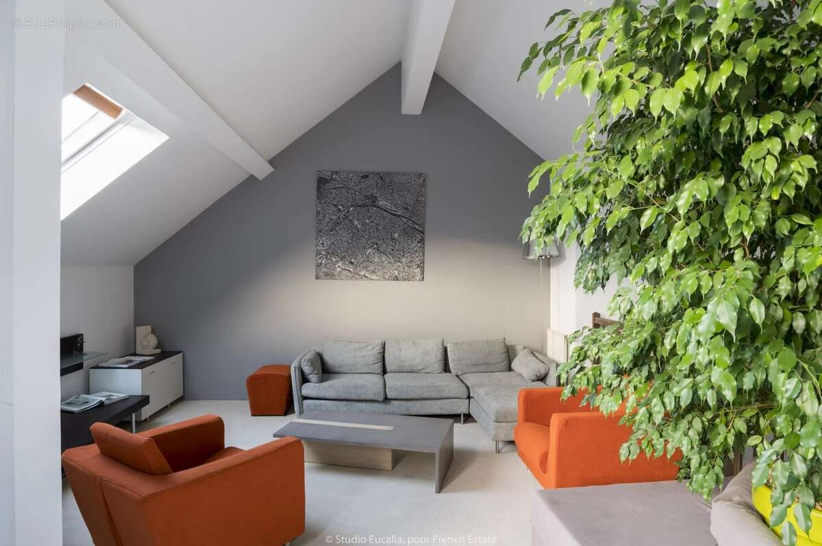 Appartement à SURESNES