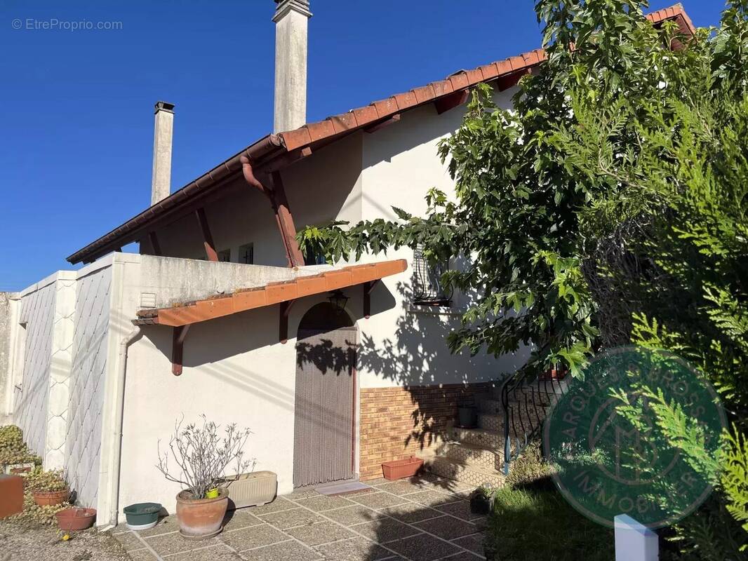 Maison à OURSBELILLE