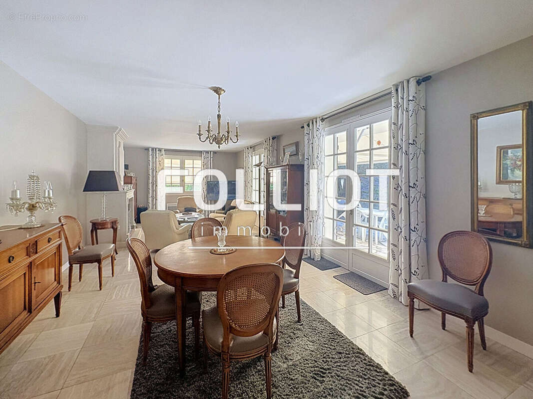 Maison 7 pièces à vendre à Saint Planchers - photo 6