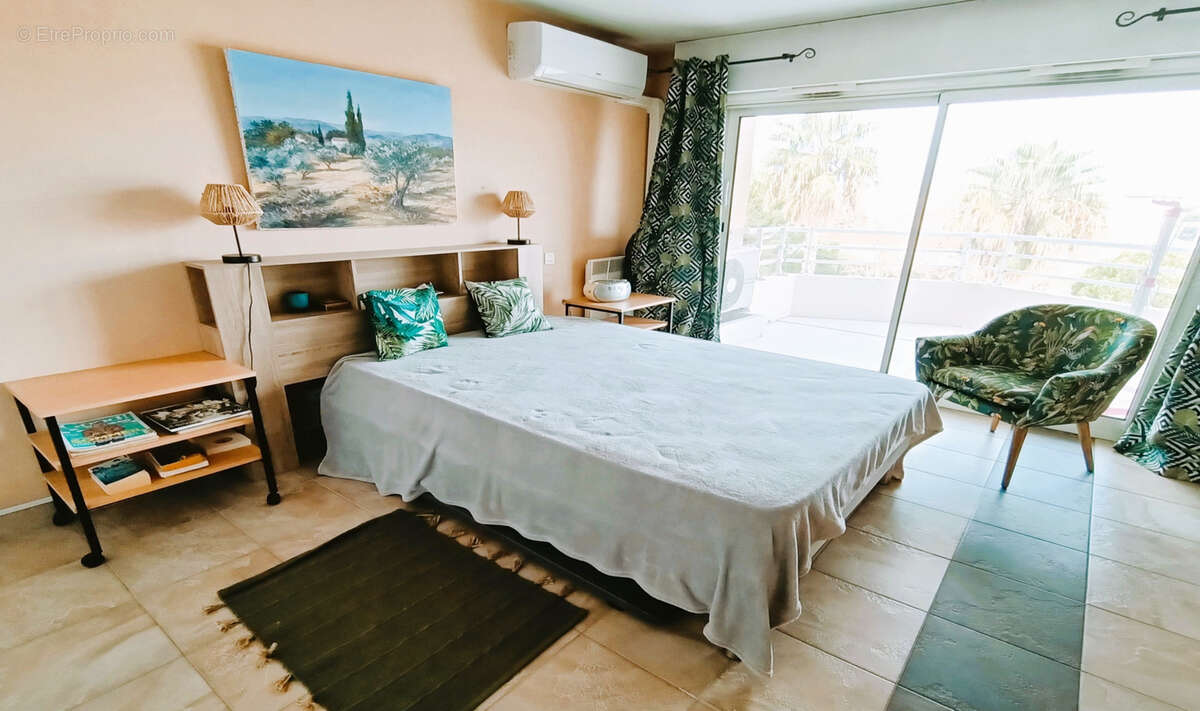 Appartement à FREJUS
