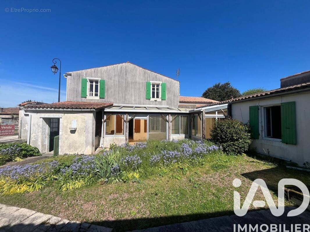 Photo 1 - Maison à BOURGNEUF