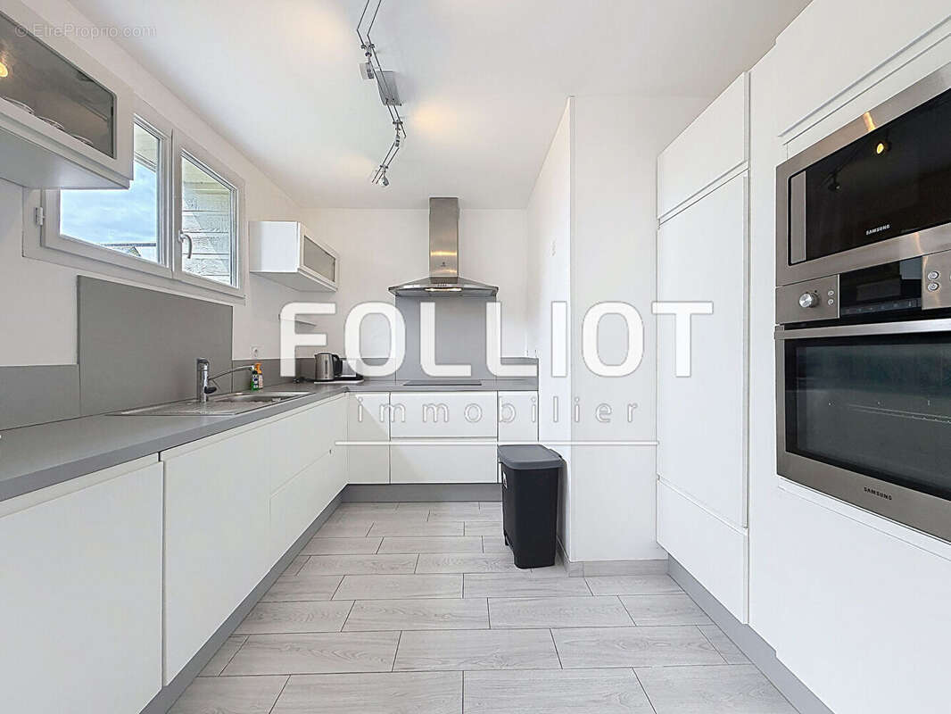 Maison à AGON-COUTAINVILLE