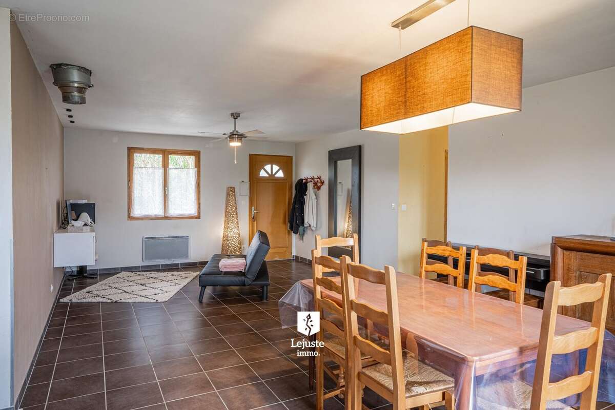Maison à LABASTIDE-D'ANJOU