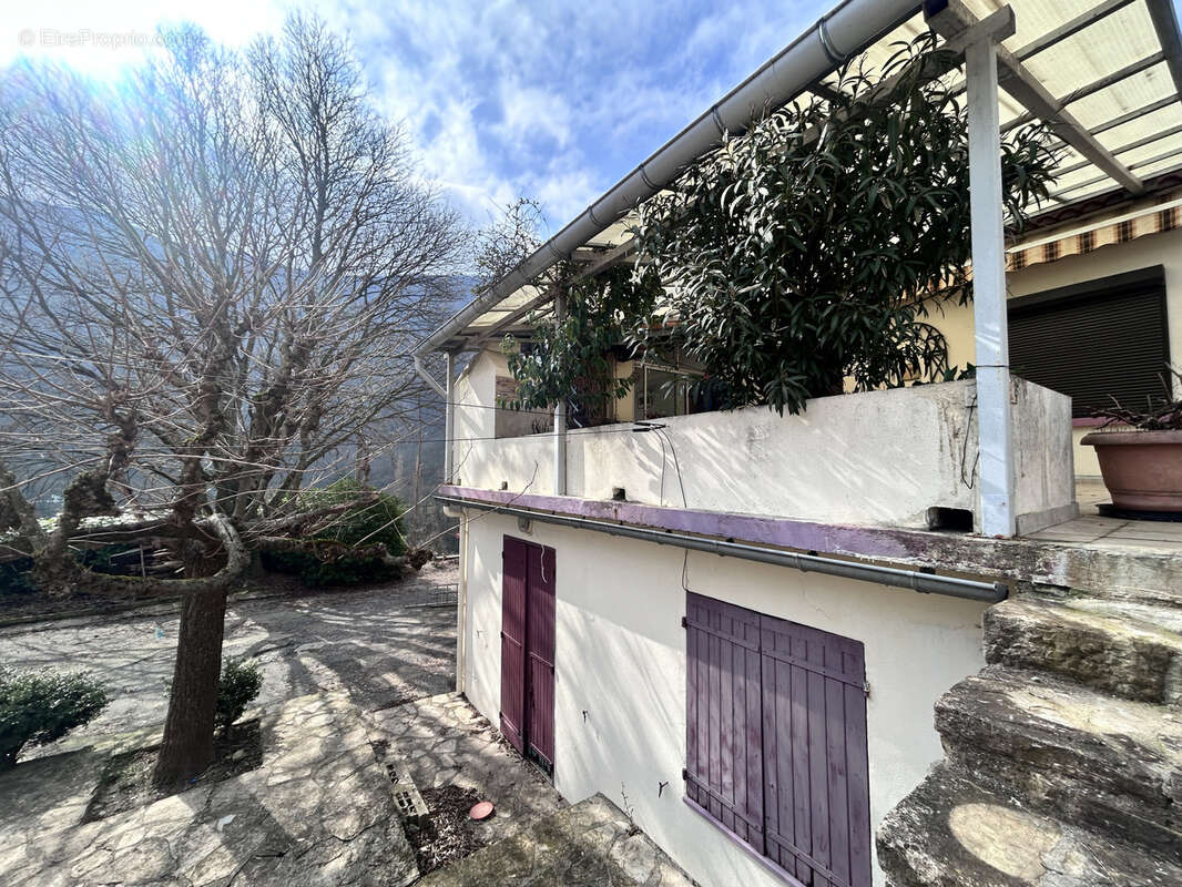 En Cévennes, Maison avec gite et appartement, à vendre - photo 2