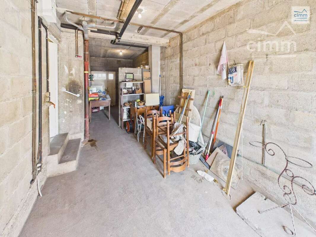 Maison à renover - Fort Potentiel - photo 15