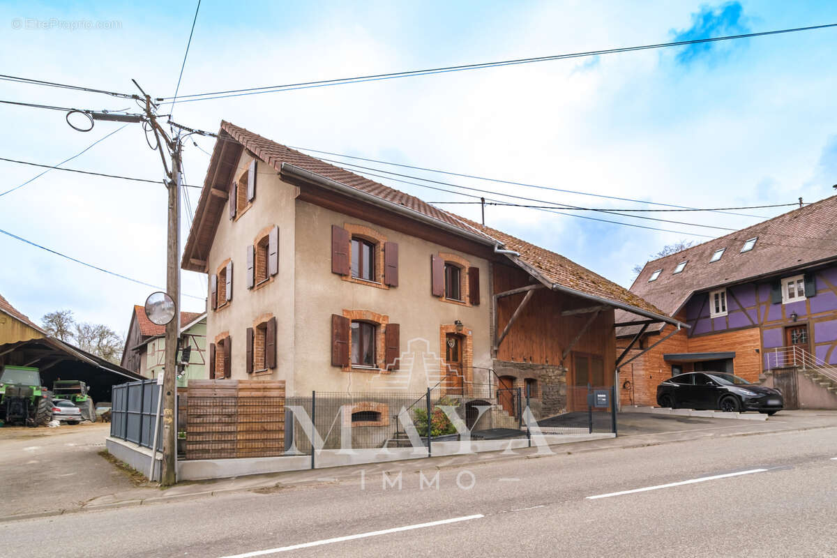 FELDBACH, Maison d'environs 80m2 avec une grange attenante et une grande terrasse. - photo 9