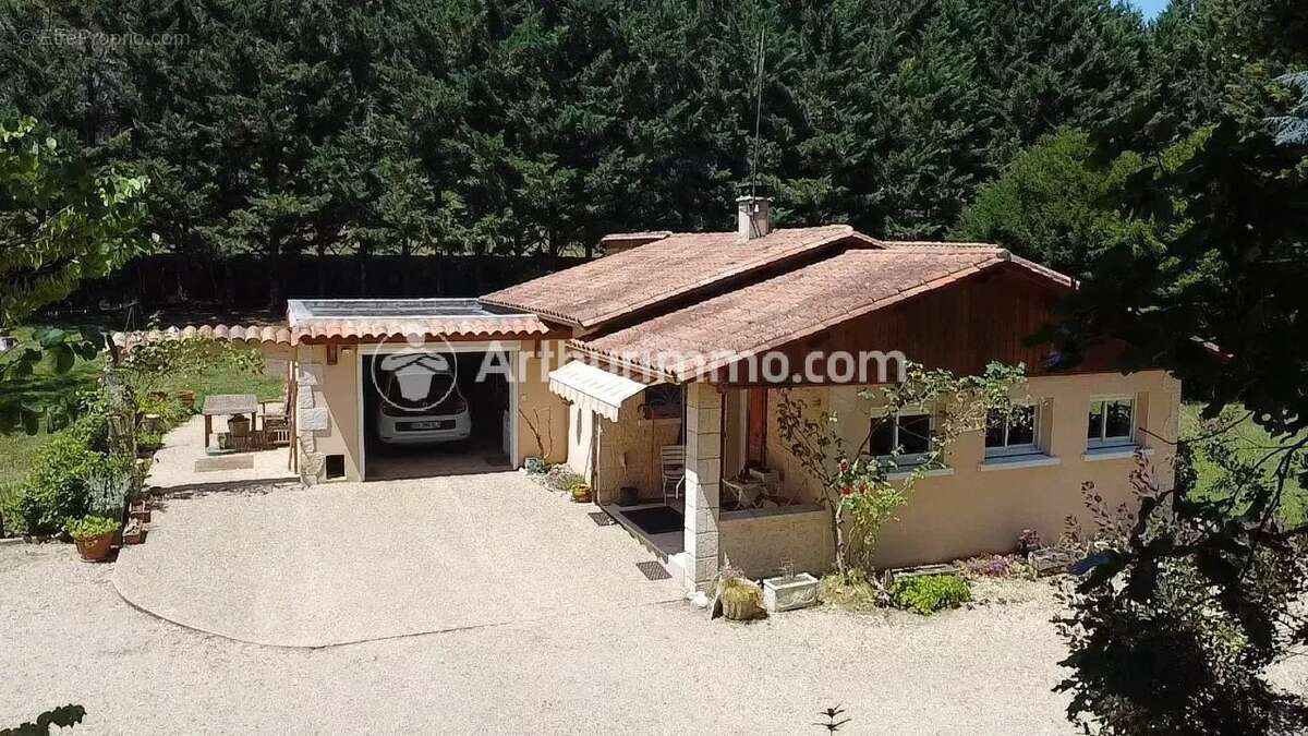Maison plain pied, 110 m², 2 ch - deux étangs - photo 2
