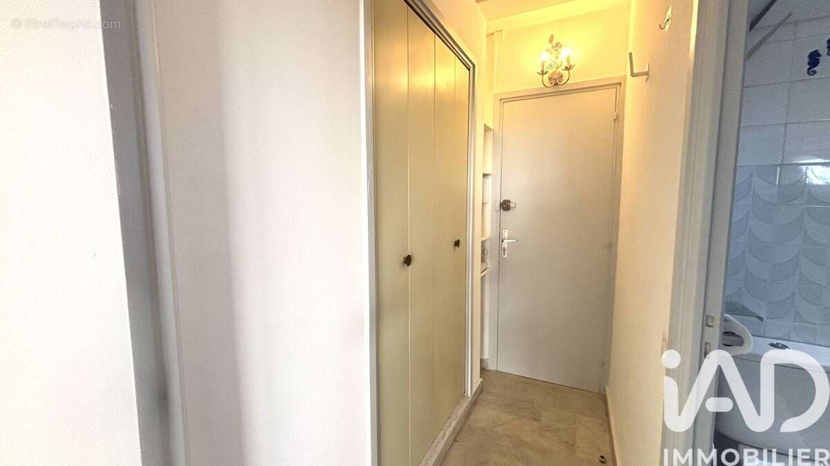 Photo 4 - Appartement à ROQUEBRUNE-CAP-MARTIN