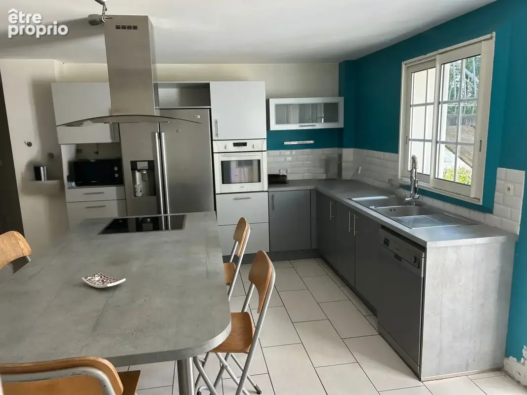 Maison 7 pièces 208 m² à vendre à Montlouis-Sur-Loire (37270) - photo 2