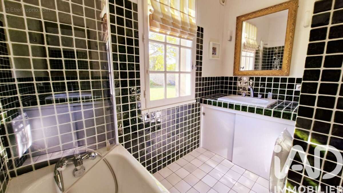 Maison 143 m² à Reclainville  - photo 9