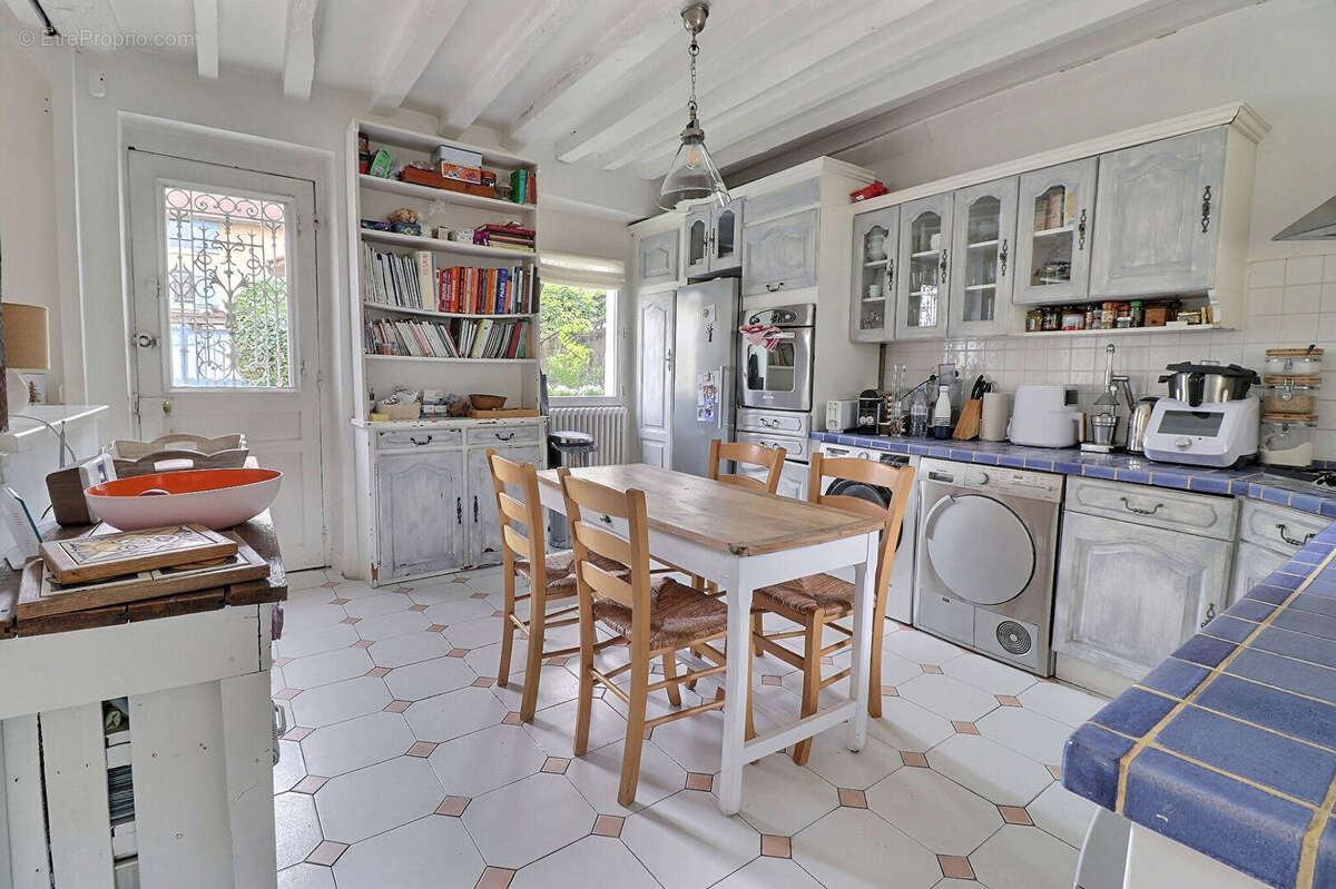 Maison à MAREIL-MARLY