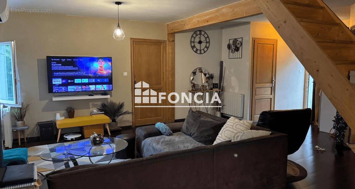 Maison à VILLARD-BONNOT