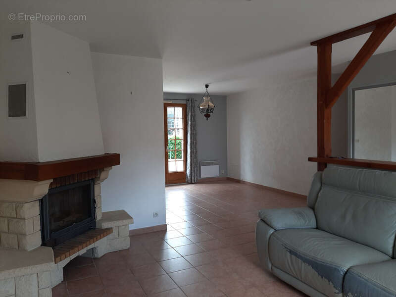 Maison à LUZY