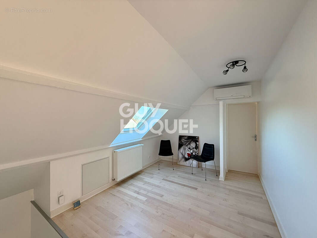 Maison à SAINT-DOULCHARD