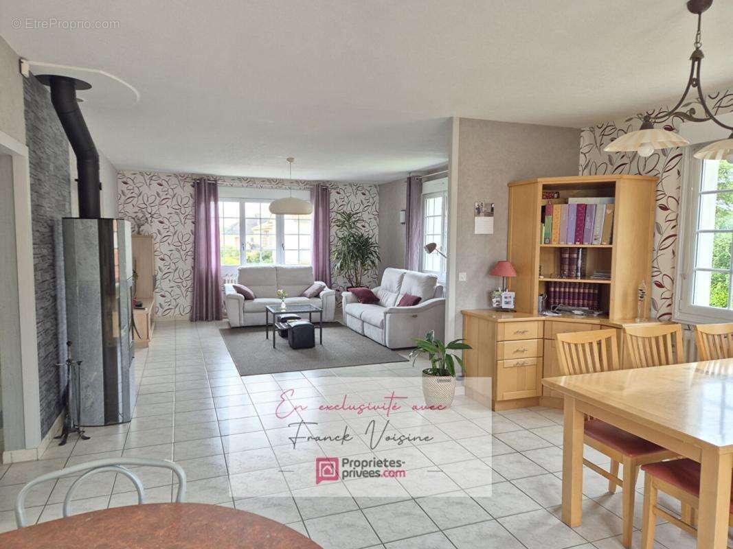 A VENDRE en Exclusivité au Boupère, maison de 135 m2 avec 3 chambres et 1 bureau sur une parcelle de 745 m2 - photo 7