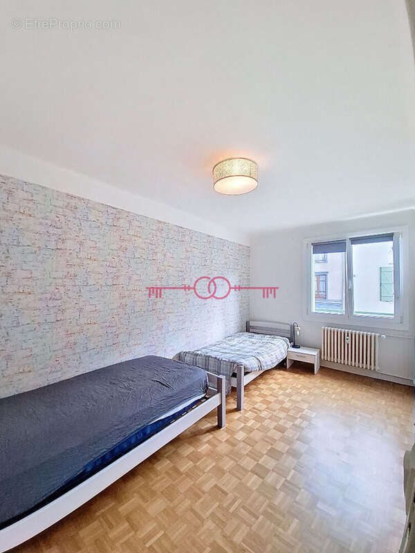 Appartement Chalons En Champagne 3 pièce(s) 66 m2 - photo 5