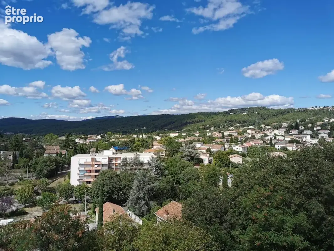   - Appartement à AUBENAS