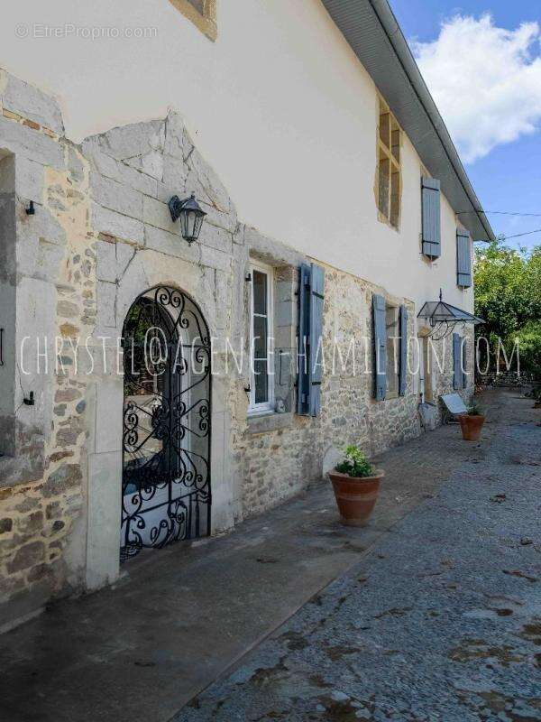 Maison à PORT-DE-LANNE