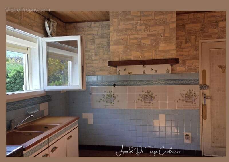 Maison à SAINT-JEAN-LESPINASSE