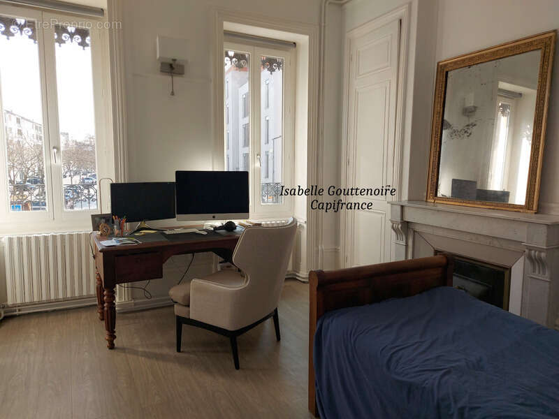 Appartement à TASSIN-LA-DEMI-LUNE