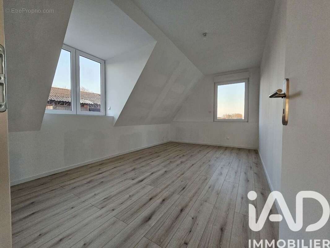 Maison 168 m² à Robecq  - photo 8