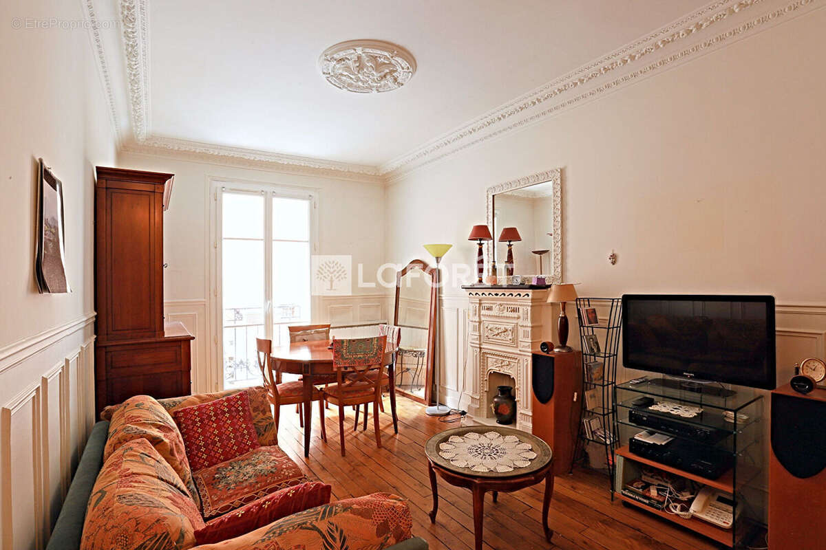 Appartement à PARIS-14E