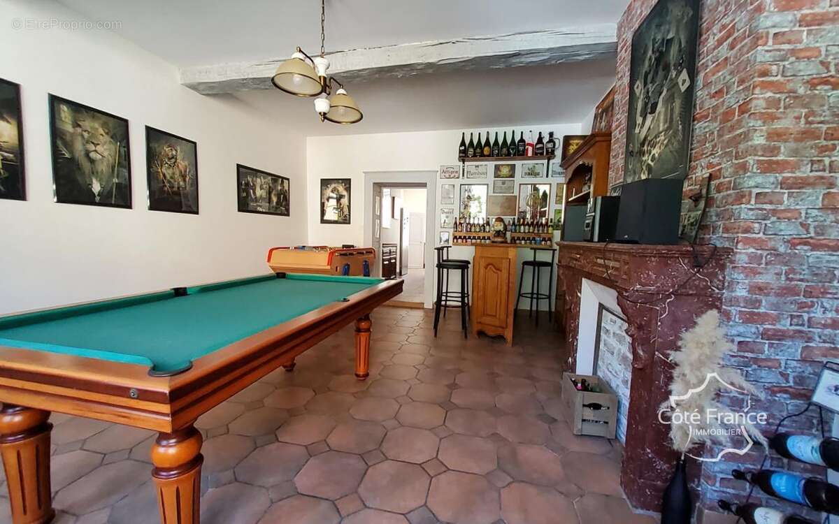 Maison à MONTHERME