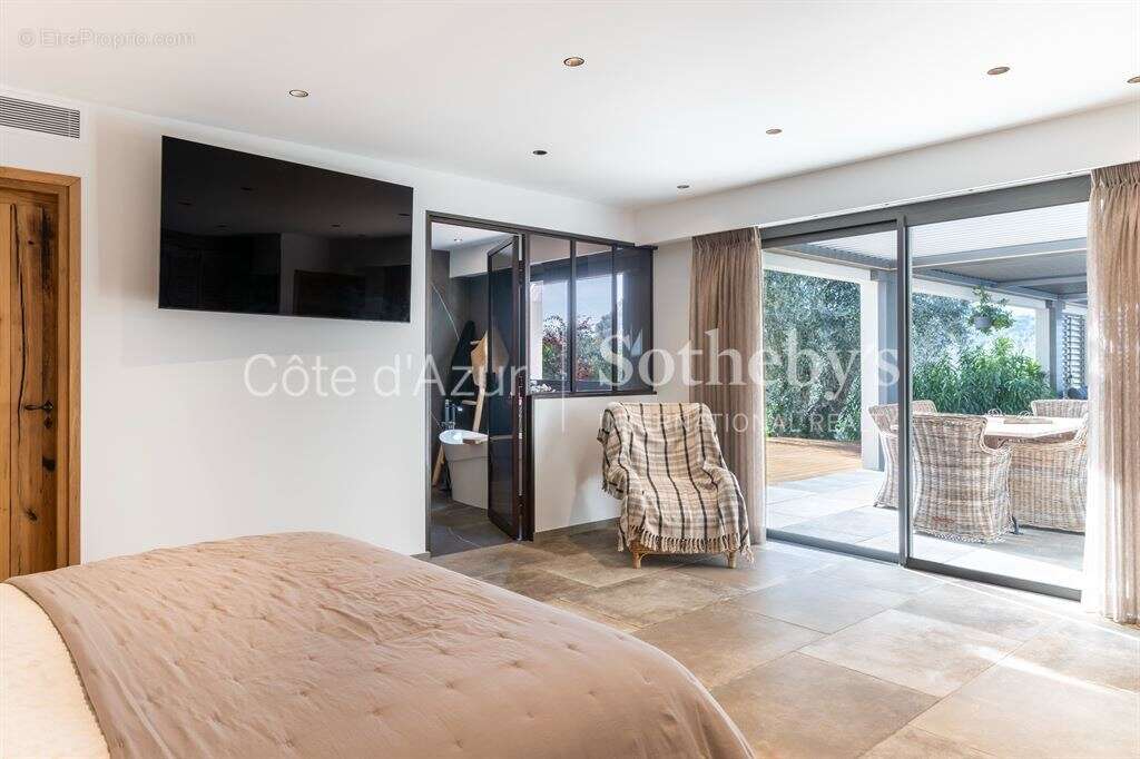Maison à MOUGINS
