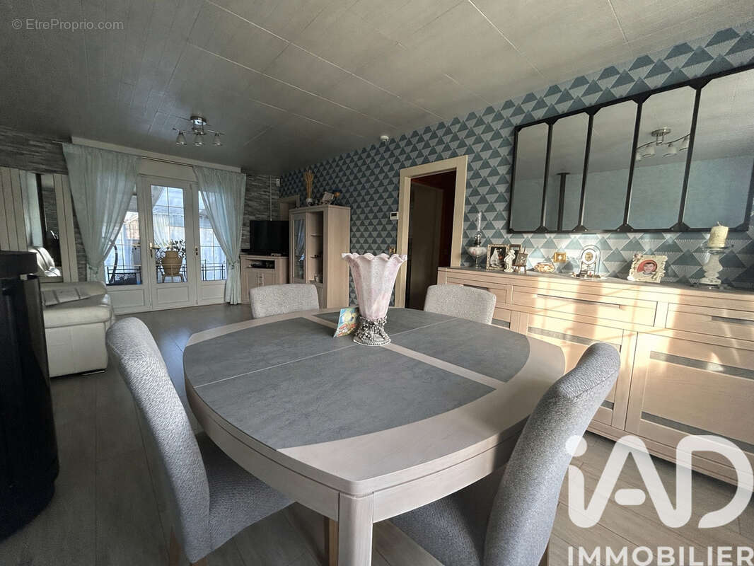 Photo 2 - Maison à ROEULX