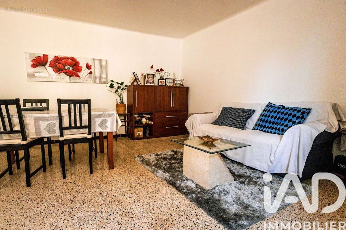 Photo 2 - Appartement à LA CADIERE-D'AZUR