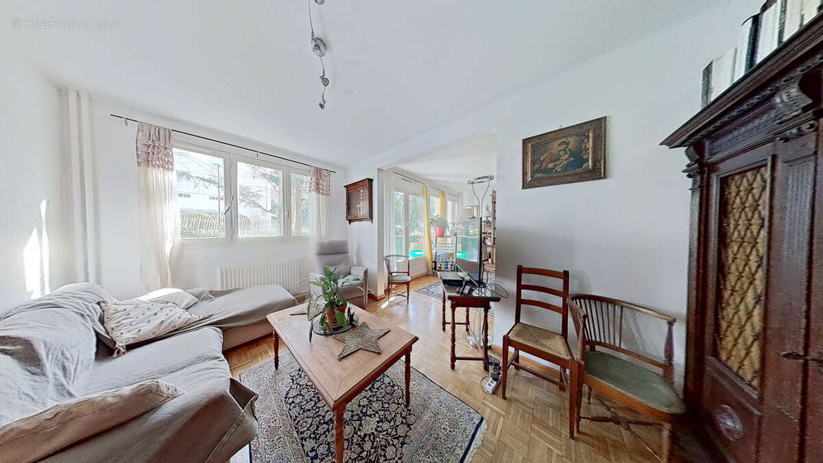 Appartement à LYON-5E