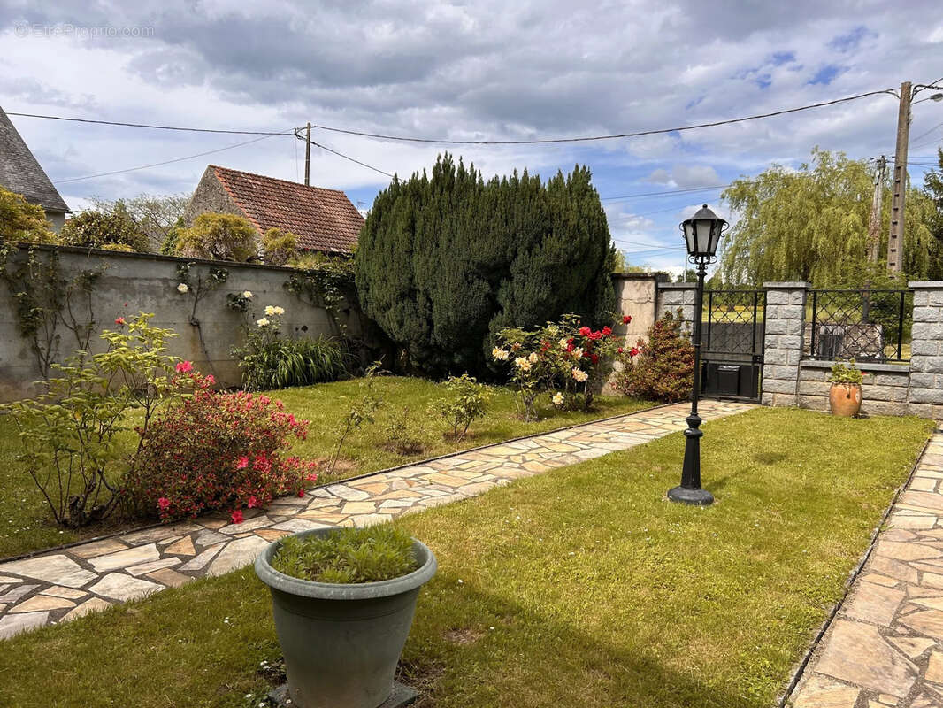 Maison à LA CHATRE-LANGLIN