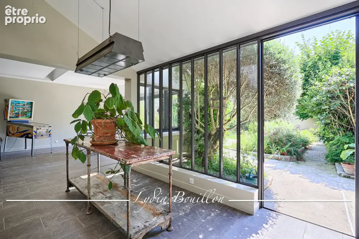 MONTROUGE centre-ville, Maison 147 m2, 5 pièces avec terrasse et très grand jardin - photo 6