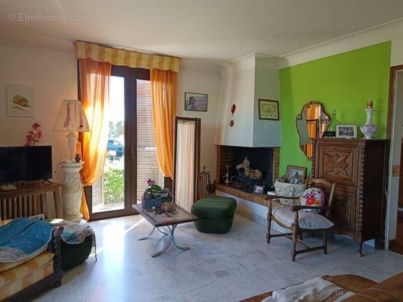 Maison à SARRAGACHIES
