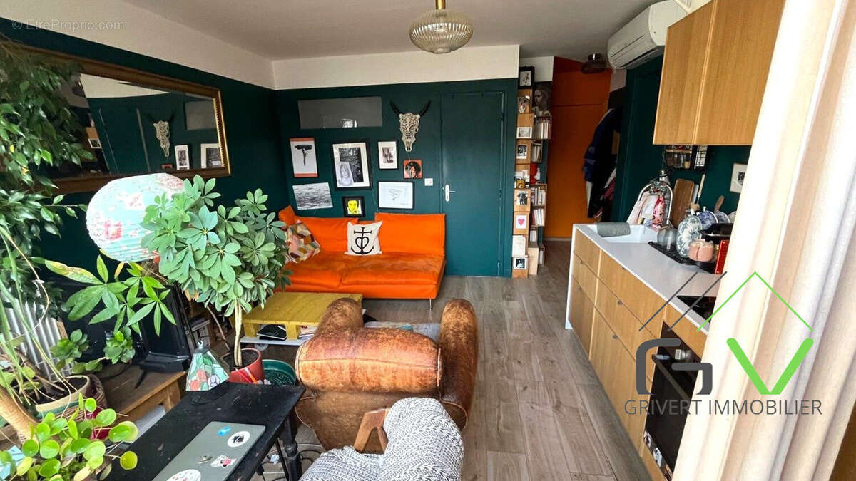 Appartement à PARIS-11E