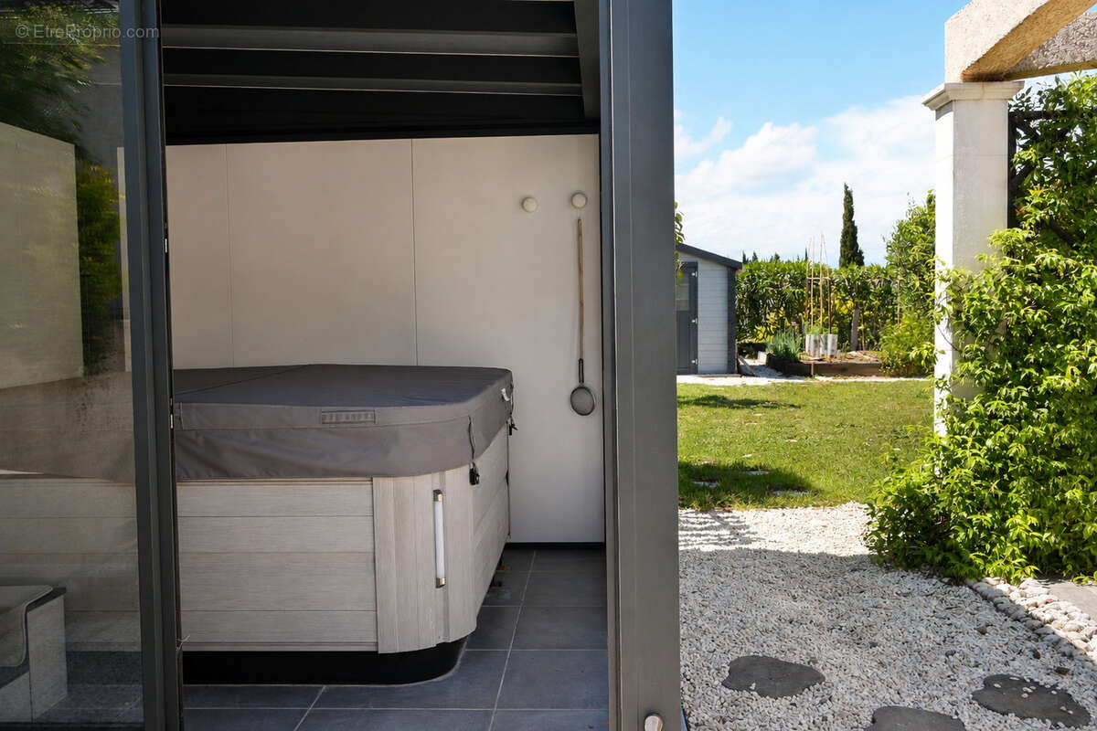 Maison T5 de plain pied - Montlegun - grand garage - photo 9