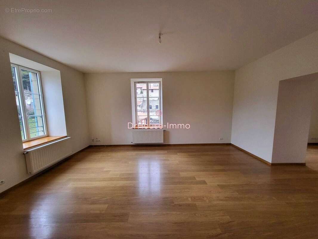 Appartement à ESPALY-SAINT-MARCEL