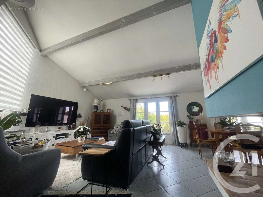 Maison à VAUX-SUR-MER