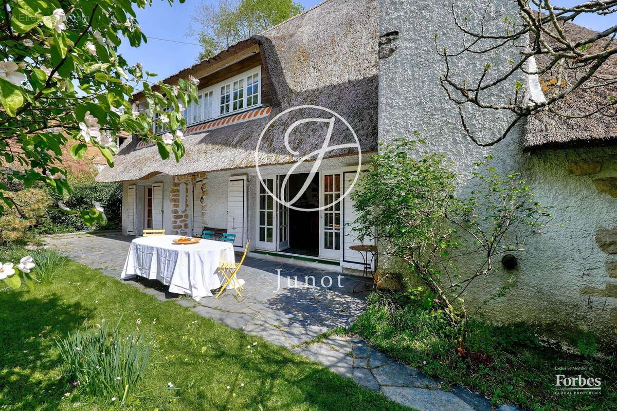 Maison à VAUCRESSON