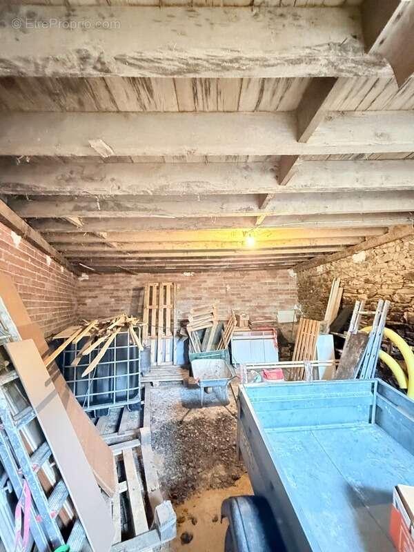 Longère en pierre 90m², sur terrain de 2379m² 69 990 € - photo 31