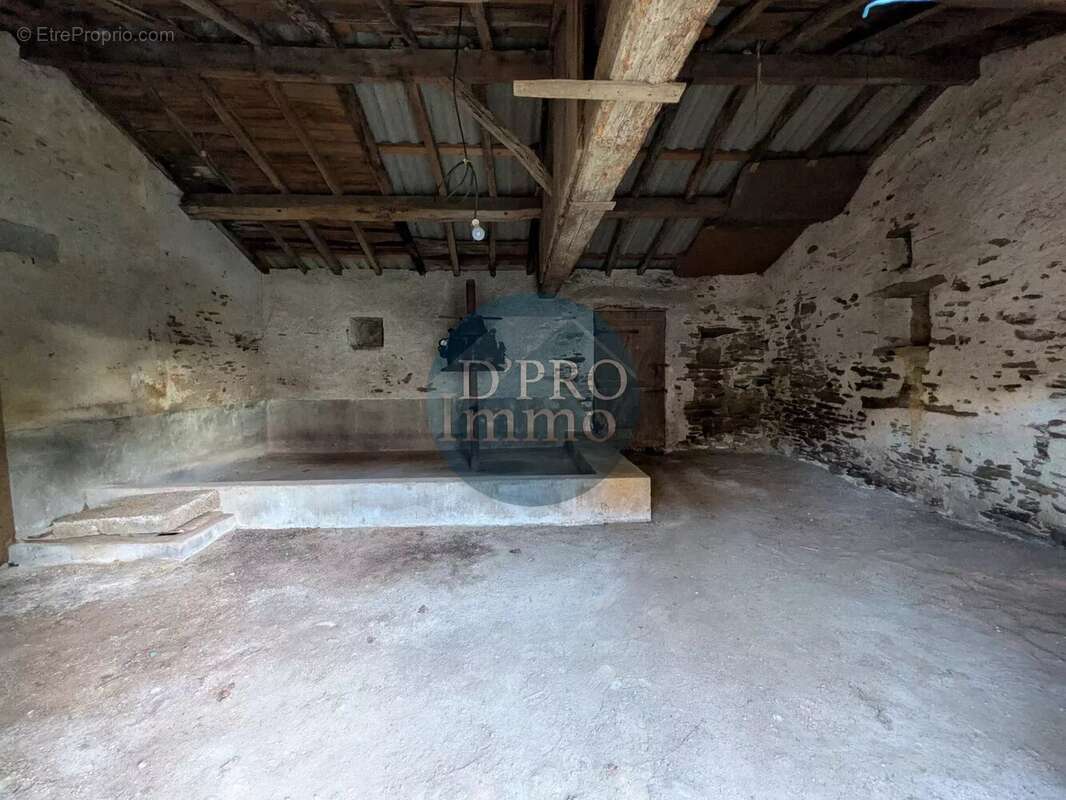 Maison à HAUTE-GOULAINE