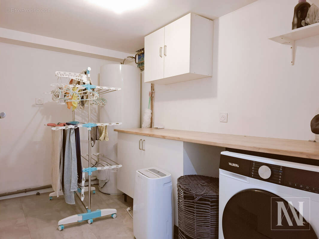 Maison à MONTSUZAIN