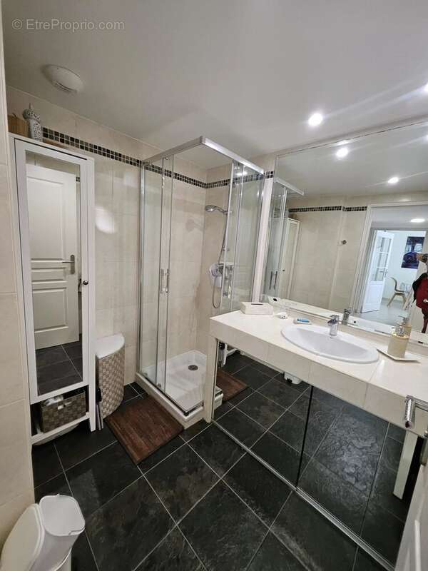 Appartement à VILLENEUVE-LOUBET