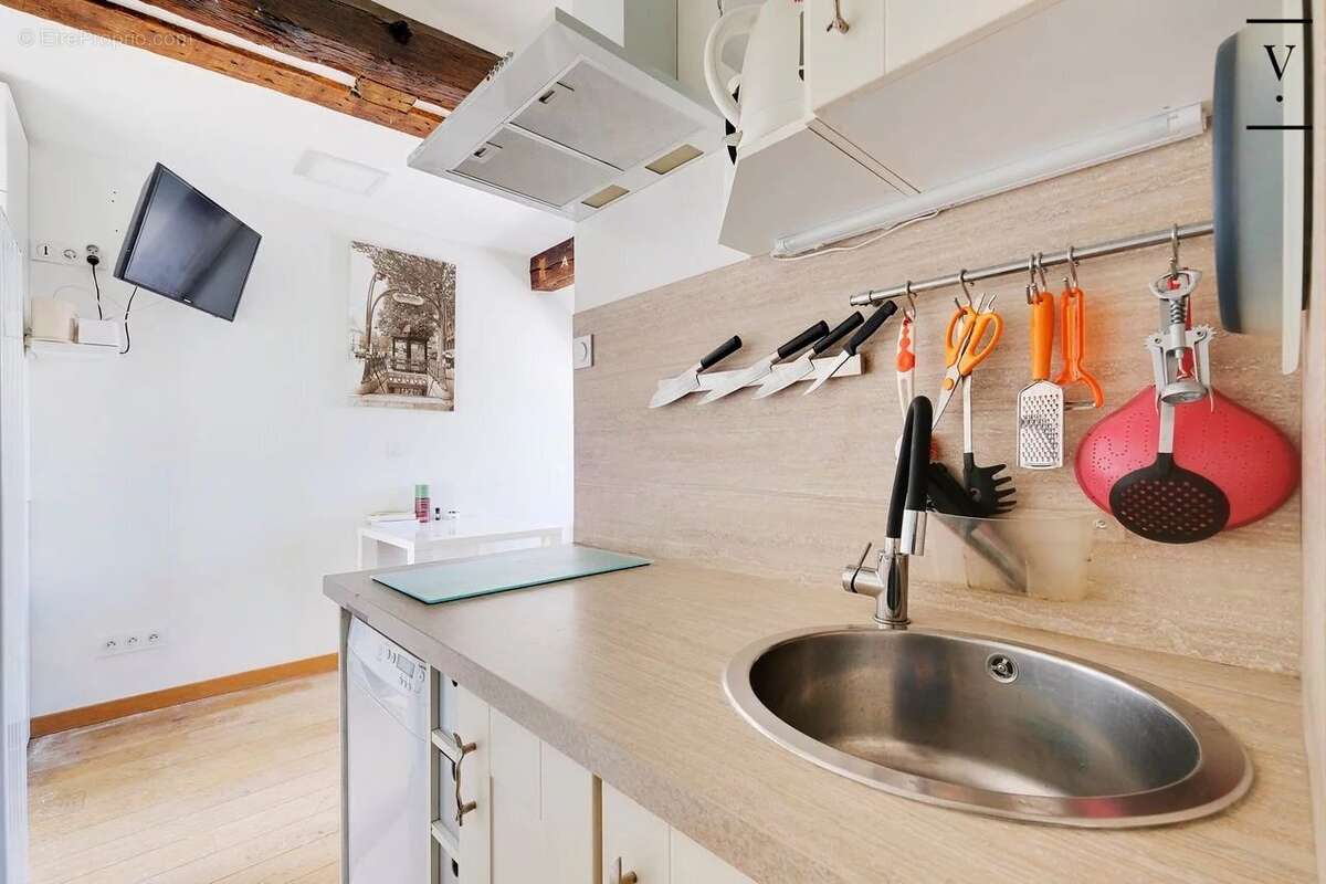 Appartement à PARIS-1E