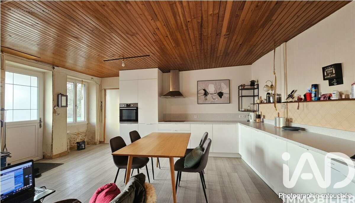 Maison 117 m² à Saint-Gaudent  - photo 6