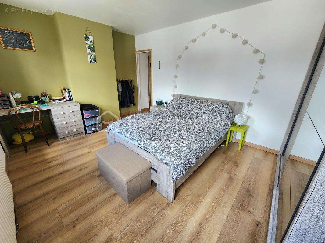 Maison individuelle, 3 grandes chambres, jardin, local commercial récent, sous-sol - photo 15