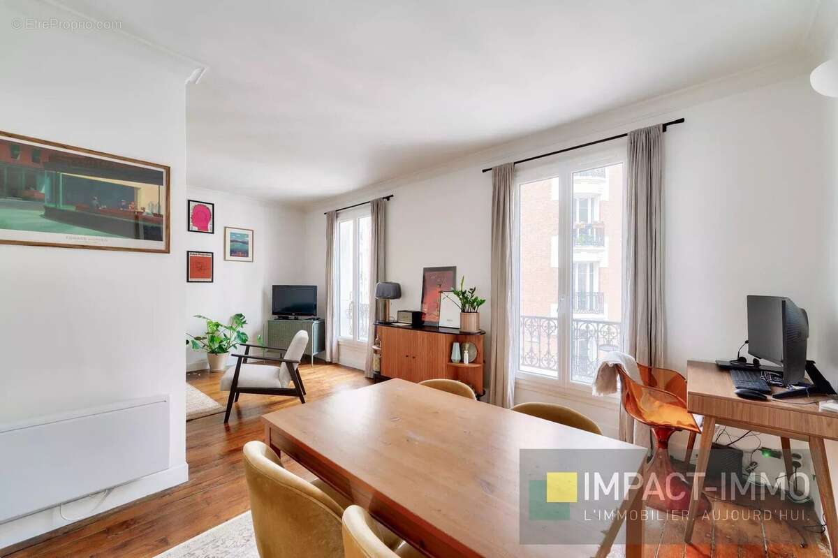 Appartement à PARIS-18E