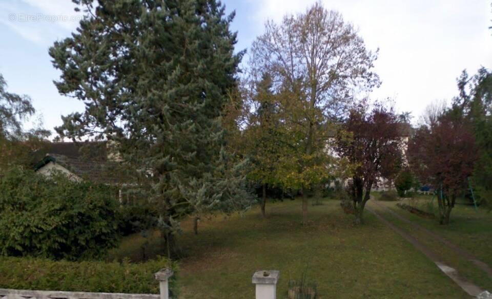 Terrain à SEINE-PORT