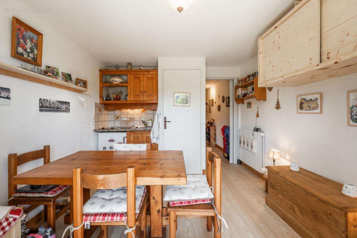 Appartement à DEMI-QUARTIER