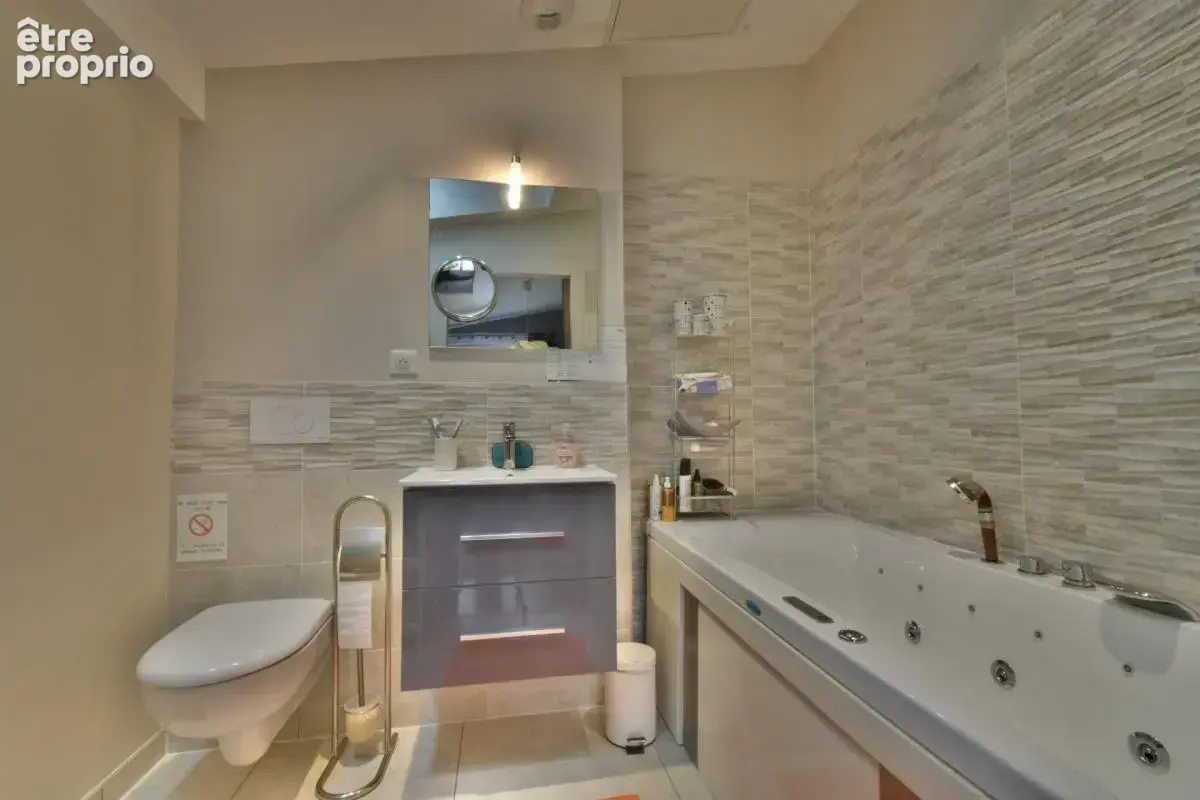 Immeuble de rapport comprenant 2 appartements et une salle de réception proche de CHARMES (88) - photo 18